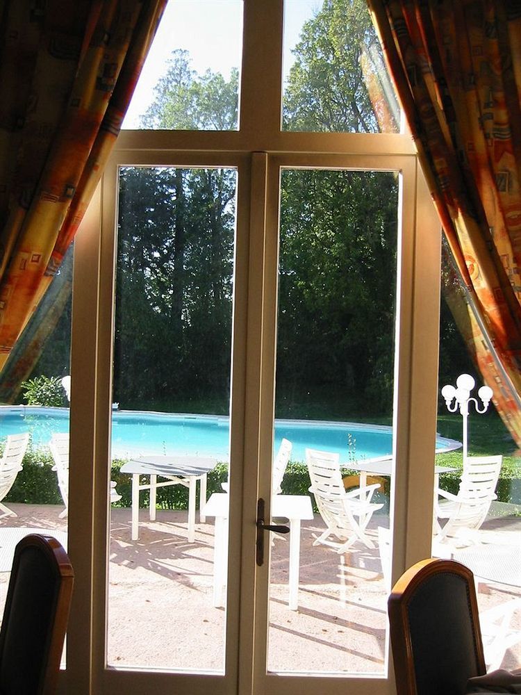 Domaine Des Sequoias - Les Collectionneurs Hotel Ruy-Montceau Buitenkant foto